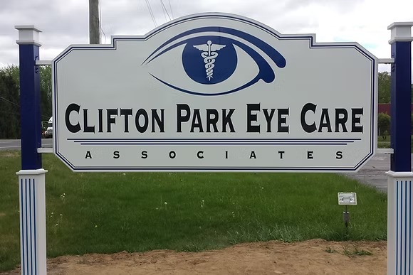 Custom outdoor business sign produced by Wrap Kingz